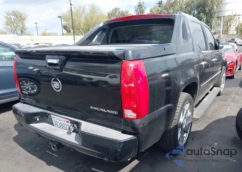 2011 Cadillac Escalade Ext Premium z USA, uszkodzony, nr VIN 3GYT4NEF7BG318363